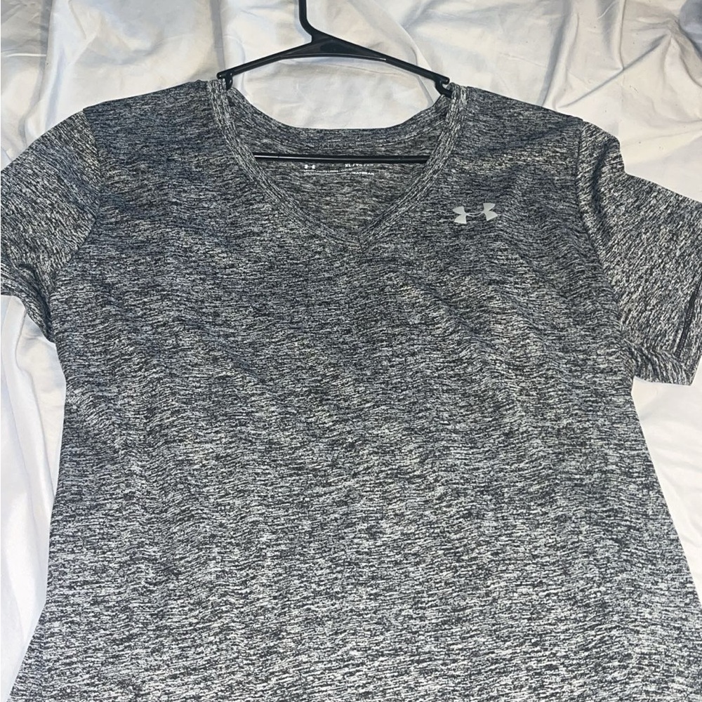Under Armour Women's Heathered Gray V-Neck Tee